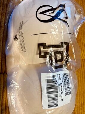 VS PINK Cream/Beige Bra NWT 40DD